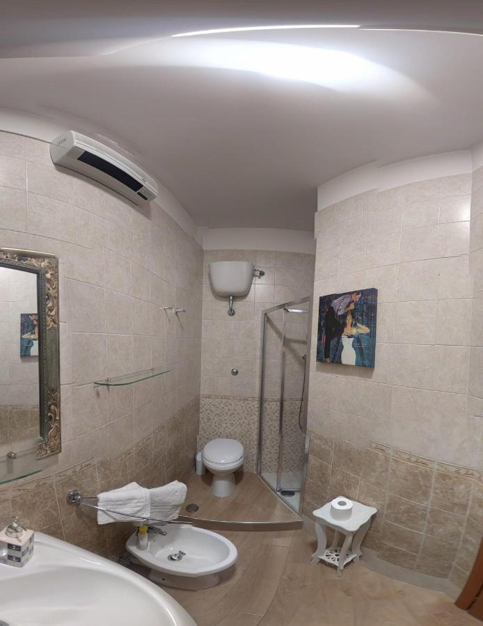 Napoli Porta Di Mare Bed & Breakfast Luaran gambar