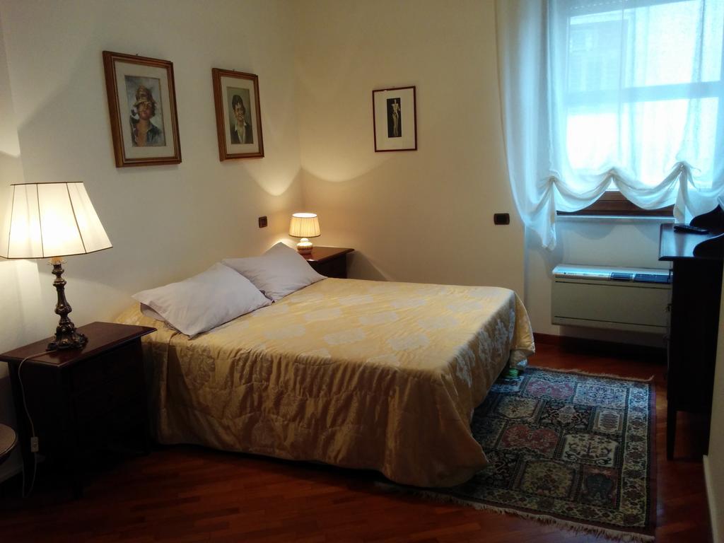 Napoli Porta Di Mare Bed & Breakfast Bilik gambar