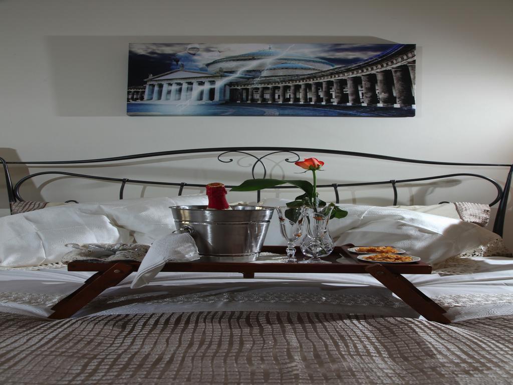 Napoli Porta Di Mare Bed & Breakfast Bilik gambar